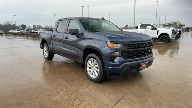 2023 Chevrolet Silverado 1500 4WD Crew Cab Short Bed Custom