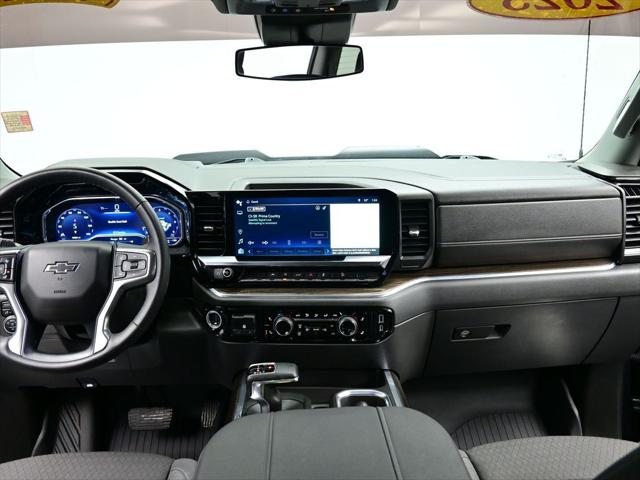 2023 Chevrolet Silverado 1500 4WD Crew Cab Standard Bed LT Trail Boss