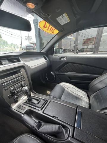 2014 Ford Mustang V6 Premium