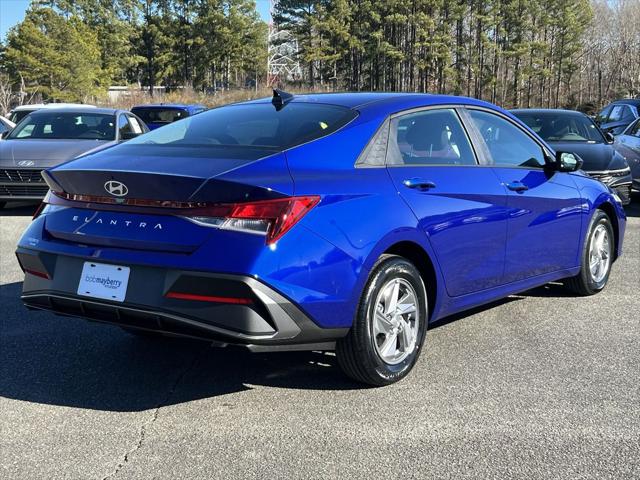 2025 Hyundai Elantra SE