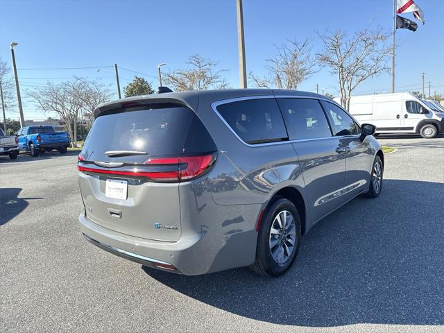 2025 Chrysler Pacifica Hybrid PACIFICA PLUG-IN HYBRID SELECT