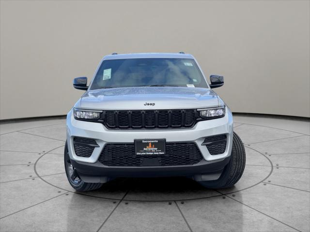 2025 Jeep Grand Cherokee GRAND CHEROKEE ALTITUDE 4X4