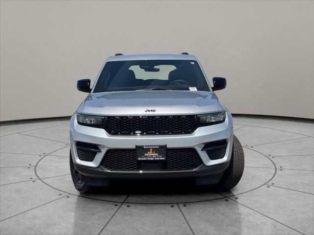 2025 Jeep Grand Cherokee GRAND CHEROKEE ALTITUDE 4X4