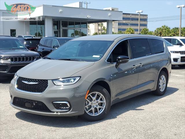 2025 Chrysler Pacifica PACIFICA SELECT
