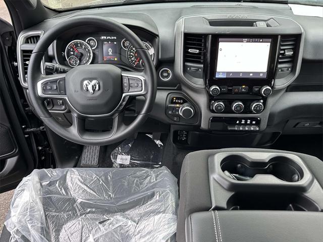 2025 RAM Ram 1500 RAM 1500 TRADESMAN CREW CAB 4X4 57 BOX