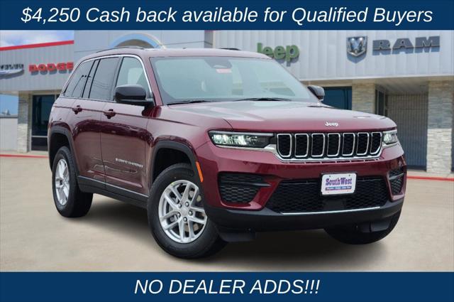 2025 Jeep Grand Cherokee GRAND CHEROKEE LAREDO X 4X4