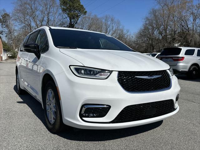 2025 Chrysler Pacifica PACIFICA SELECT