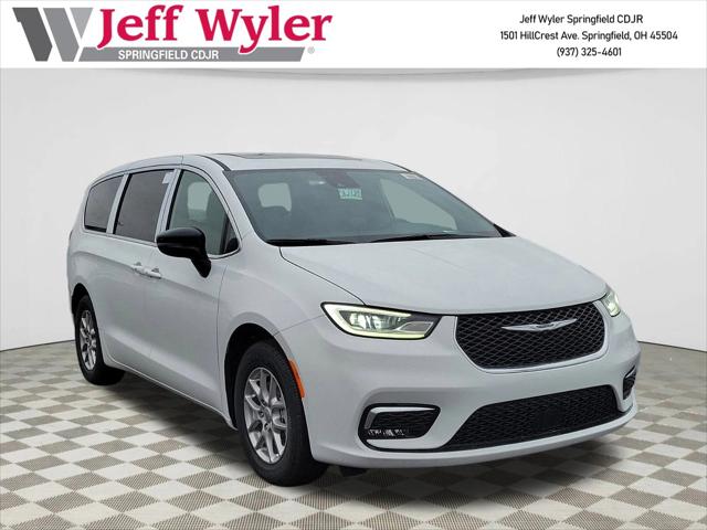 2025 Chrysler Pacifica PACIFICA SELECT