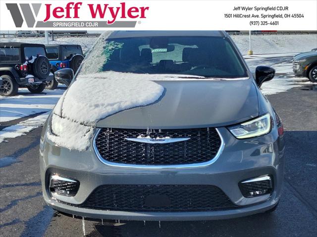 2025 Chrysler Pacifica PACIFICA SELECT