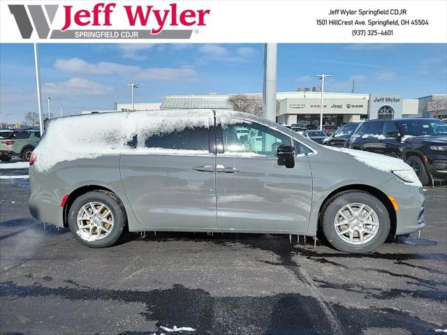 2025 Chrysler Pacifica PACIFICA SELECT