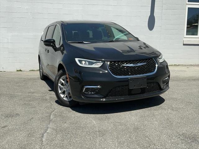 2025 Chrysler Pacifica PACIFICA SELECT
