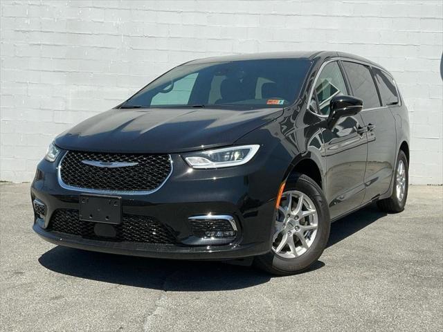 2025 Chrysler Pacifica PACIFICA SELECT