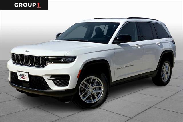 2025 Jeep Grand Cherokee GRAND CHEROKEE LAREDO X 4X4