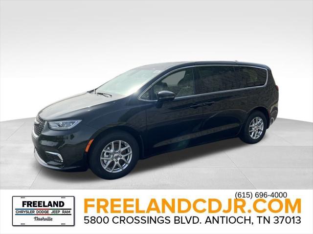 2025 Chrysler Pacifica PACIFICA SELECT