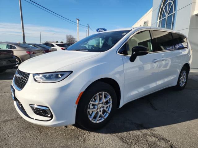 2025 Chrysler Pacifica PACIFICA SELECT