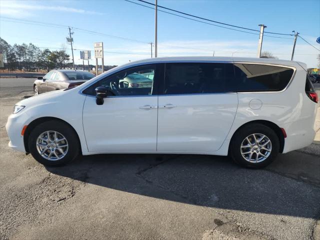2025 Chrysler Pacifica PACIFICA SELECT