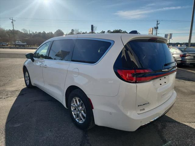 2025 Chrysler Pacifica PACIFICA SELECT