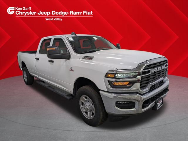 2025 RAM Ram 3500 RAM 3500 TRADESMAN CREW CAB 4X4 8 BOX