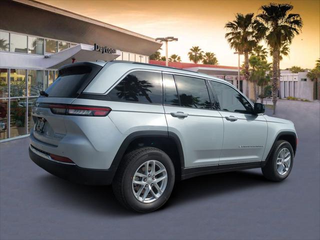 2025 Jeep Grand Cherokee GRAND CHEROKEE LAREDO X 4X2