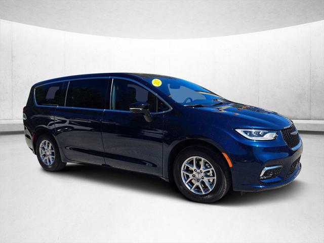 2025 Chrysler Pacifica PACIFICA SELECT