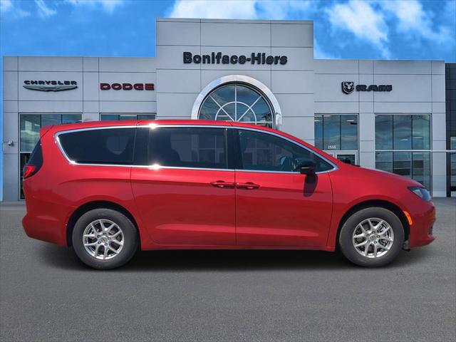 2025 Chrysler Voyager VOYAGER