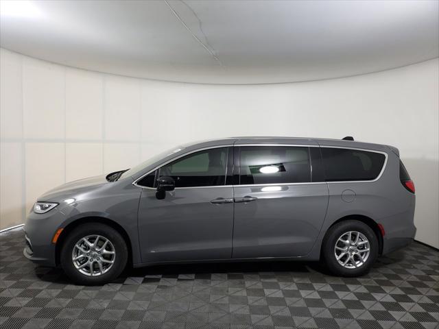 2025 Chrysler Pacifica PACIFICA SELECT