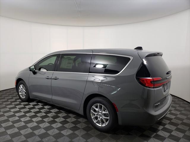 2025 Chrysler Pacifica PACIFICA SELECT