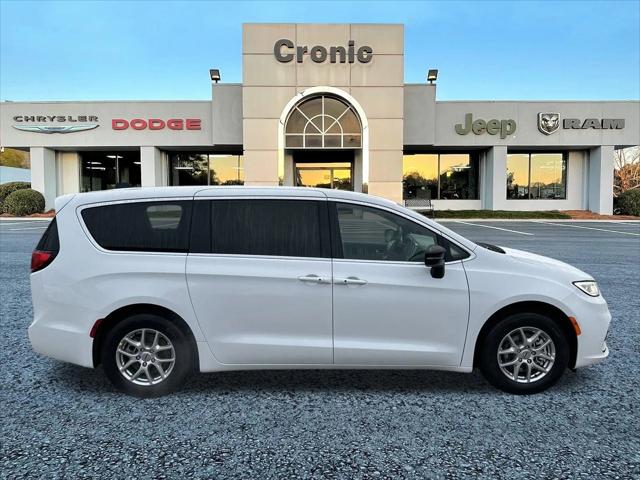 2025 Chrysler Pacifica PACIFICA SELECT