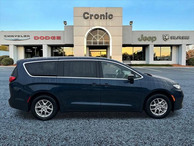 2025 Chrysler Pacifica PACIFICA SELECT
