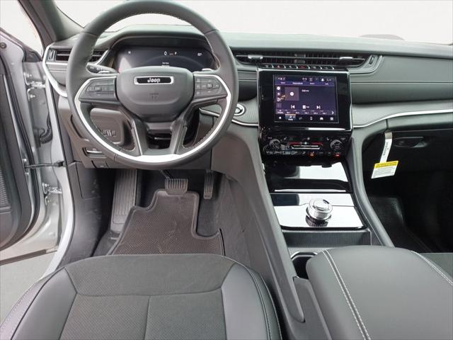 2025 Jeep Grand Cherokee GRAND CHEROKEE ALTITUDE 4X2