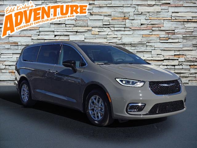 2025 Chrysler Pacifica PACIFICA SELECT