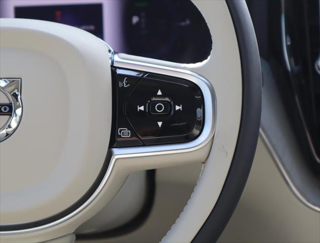 2025 Volvo XC60 Plug-In Hybrid T8 Plus