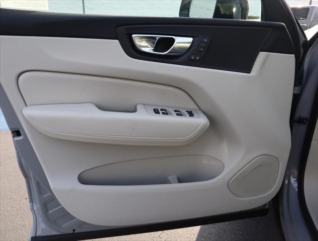 2025 Volvo XC60 Plug-In Hybrid T8 Plus