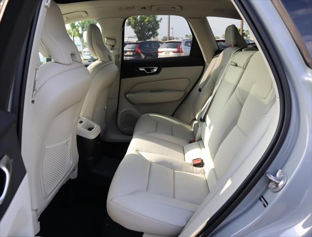2025 Volvo XC60 Plug-In Hybrid T8 Plus