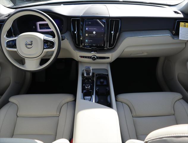 2025 Volvo XC60 Plug-In Hybrid T8 Ultra