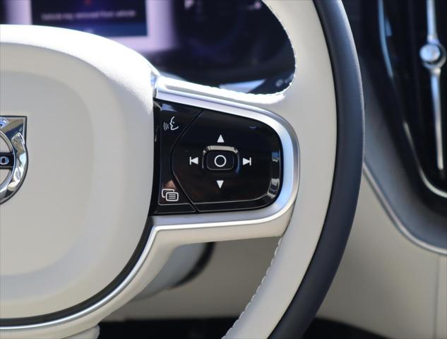 2025 Volvo XC60 Plug-In Hybrid T8 Ultra