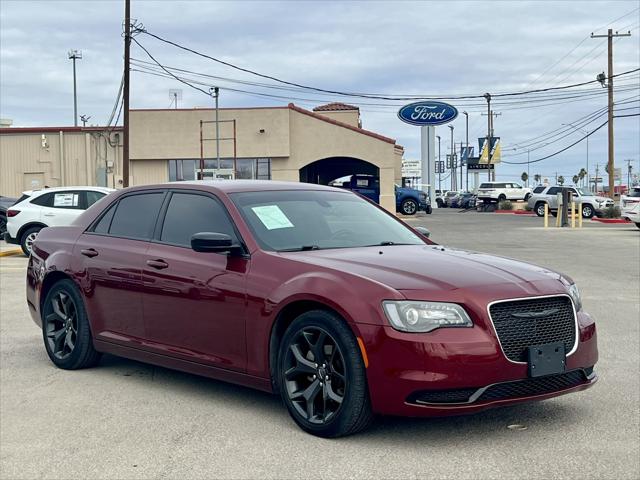 2021 Chrysler 300 Touring