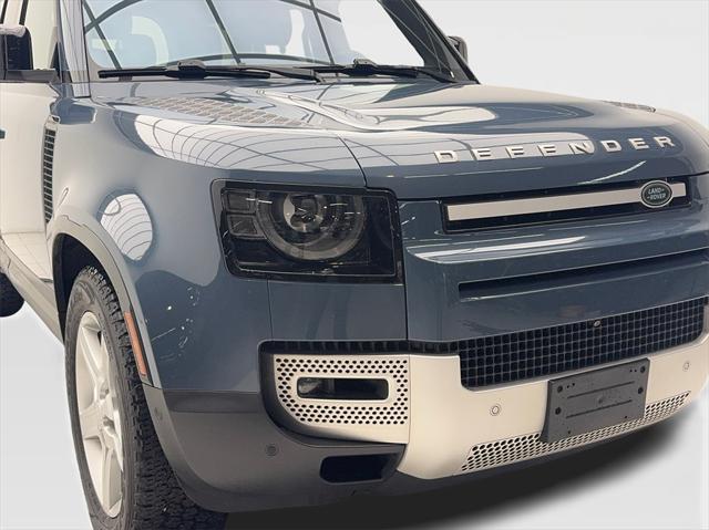 2020 Land Rover Defender 110 SE