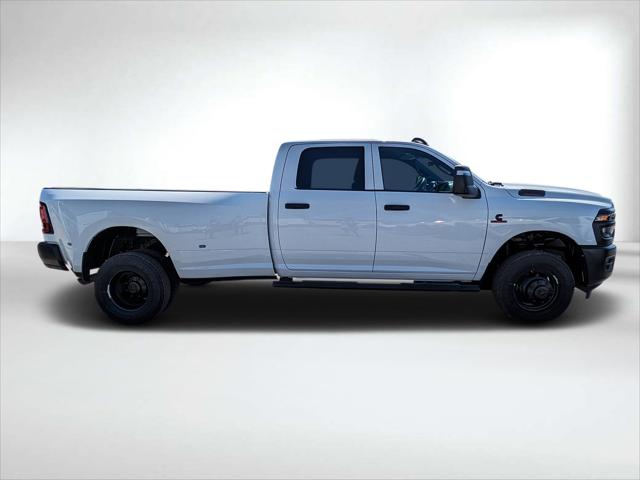 2025 RAM Ram 3500 RAM 3500 TRADESMAN CREW CAB 4X4 8 BOX