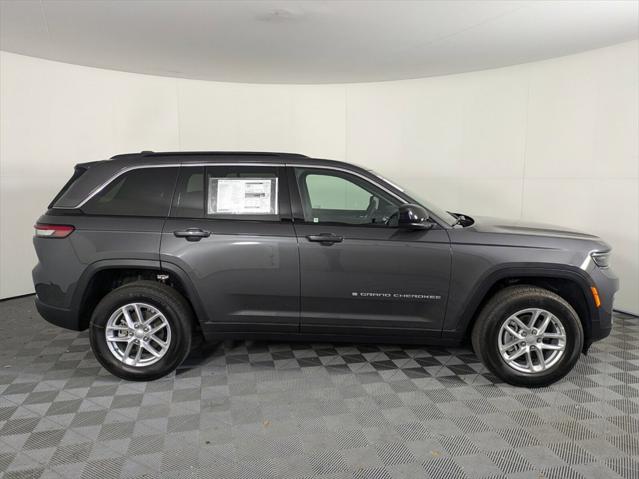 2024 Jeep Grand Cherokee GRAND CHEROKEE LAREDO X 4X2