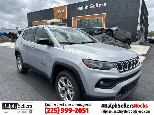 2025 Jeep Compass COMPASS LATITUDE 4X4
