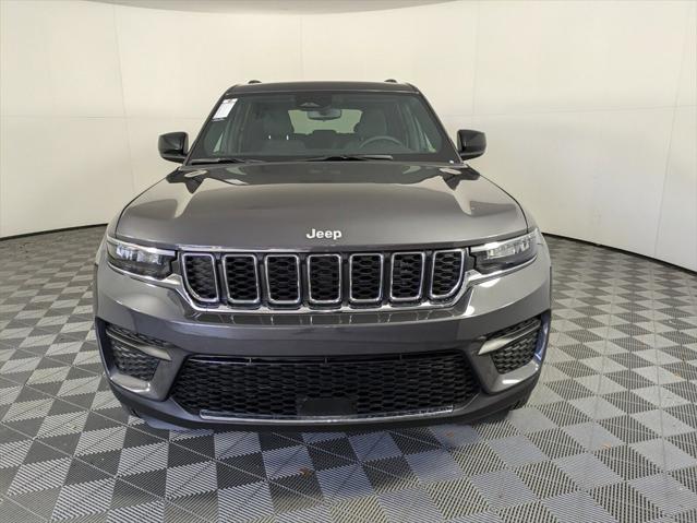 2024 Jeep Grand Cherokee GRAND CHEROKEE LAREDO X 4X2