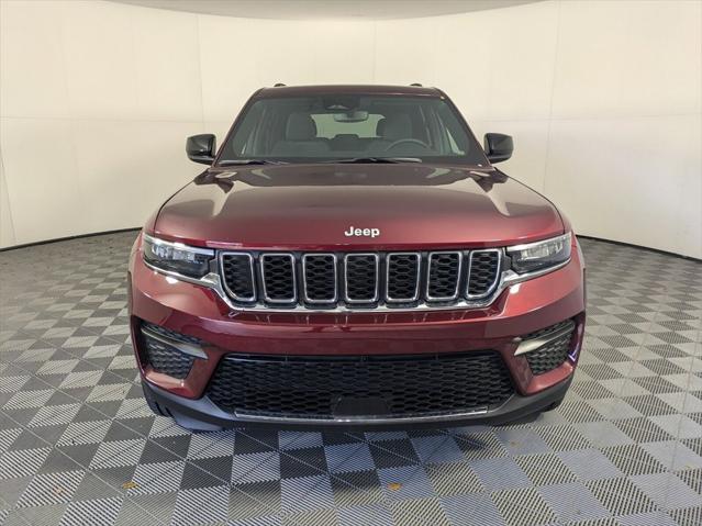 2024 Jeep Grand Cherokee GRAND CHEROKEE LAREDO 4X4