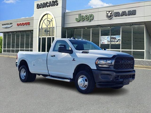 2023 RAM 3500 Tradesman Regular Cab 4x4 8 Box