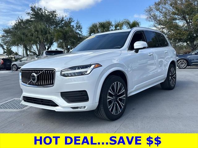 2022 Volvo XC90 T5 Momentum 7 Passenger