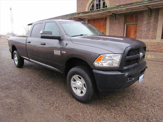 2018 RAM 3500 Tradesman Crew Cab 4x4 8 Box