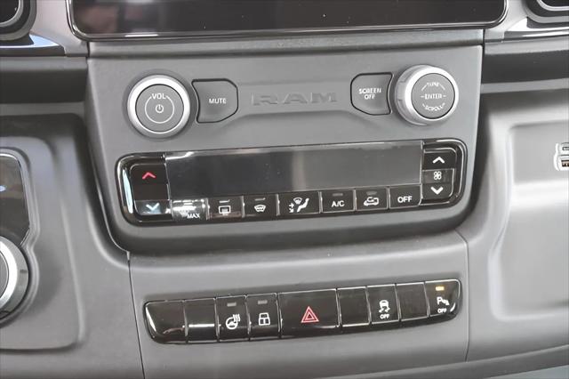 2025 Ram ProMaster Step Van Super High Roof 159" WB EXT
