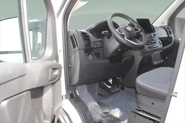 2025 Ram ProMaster Step Van Super High Roof 159" WB EXT