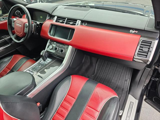 2016 Land Rover Range Rover Sport 5.0L V8 Supercharged SVR