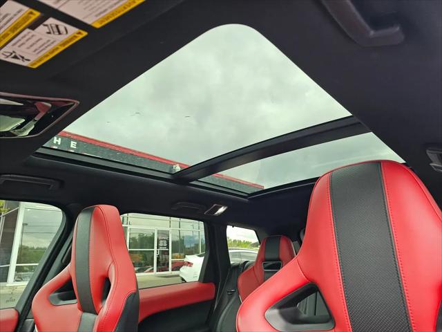 2016 Land Rover Range Rover Sport 5.0L V8 Supercharged SVR